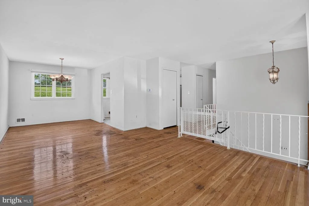 Photo of 1326 GRESHAM ROAD
