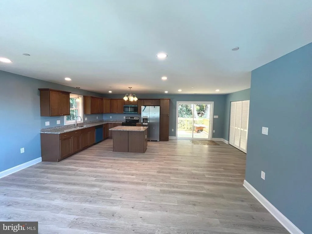 Photo of 11037 BOTTOM ROAD