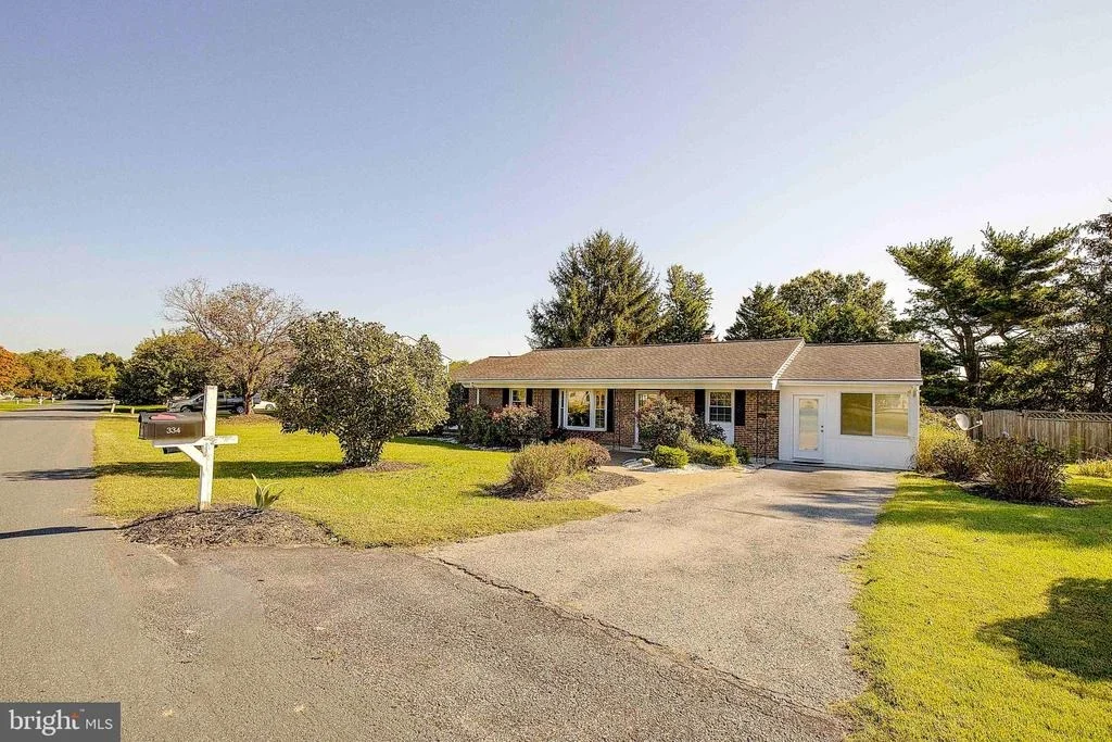 Photo of 334 OVERLOOK DRIVE
