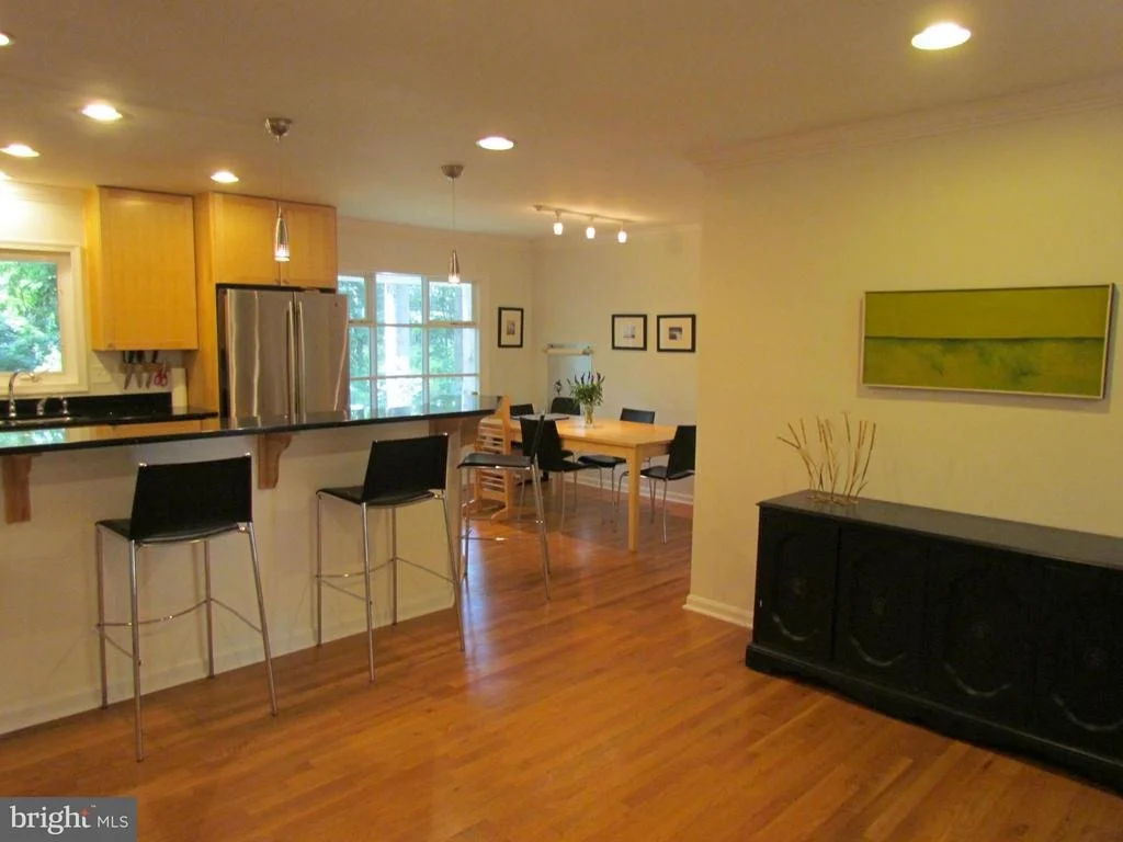 Photo of 9906 MCINTOSH DRIVE