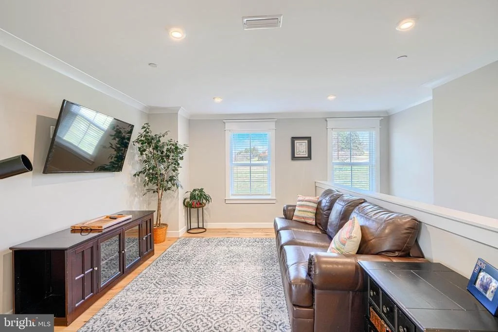 Photo of 2553 HANOVER PIKE