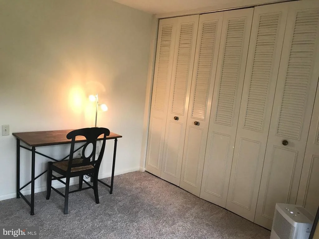 Photo of Unit 712D at 3362 GLENEAGLES DRIVE