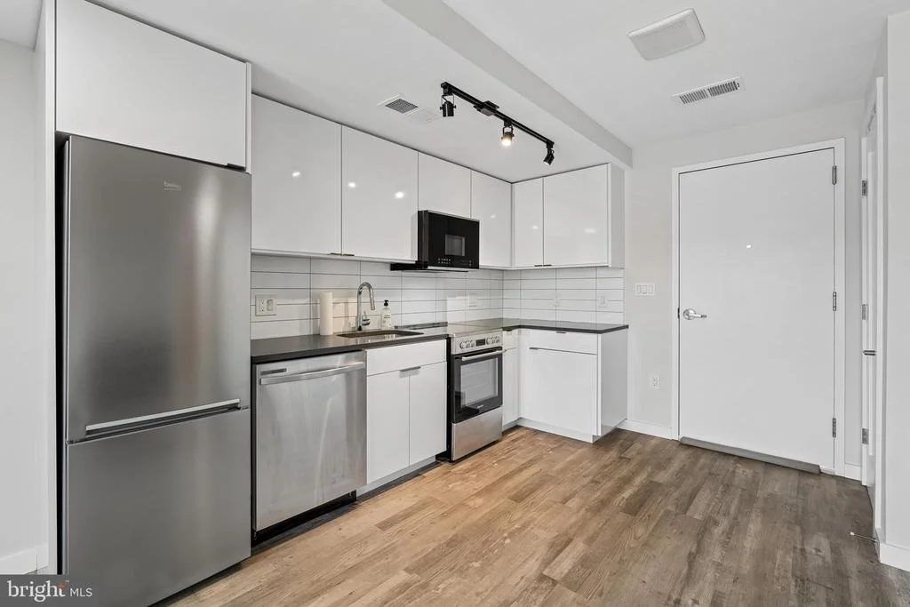 Photo of Unit 401 at 700 ROEDER ROAD