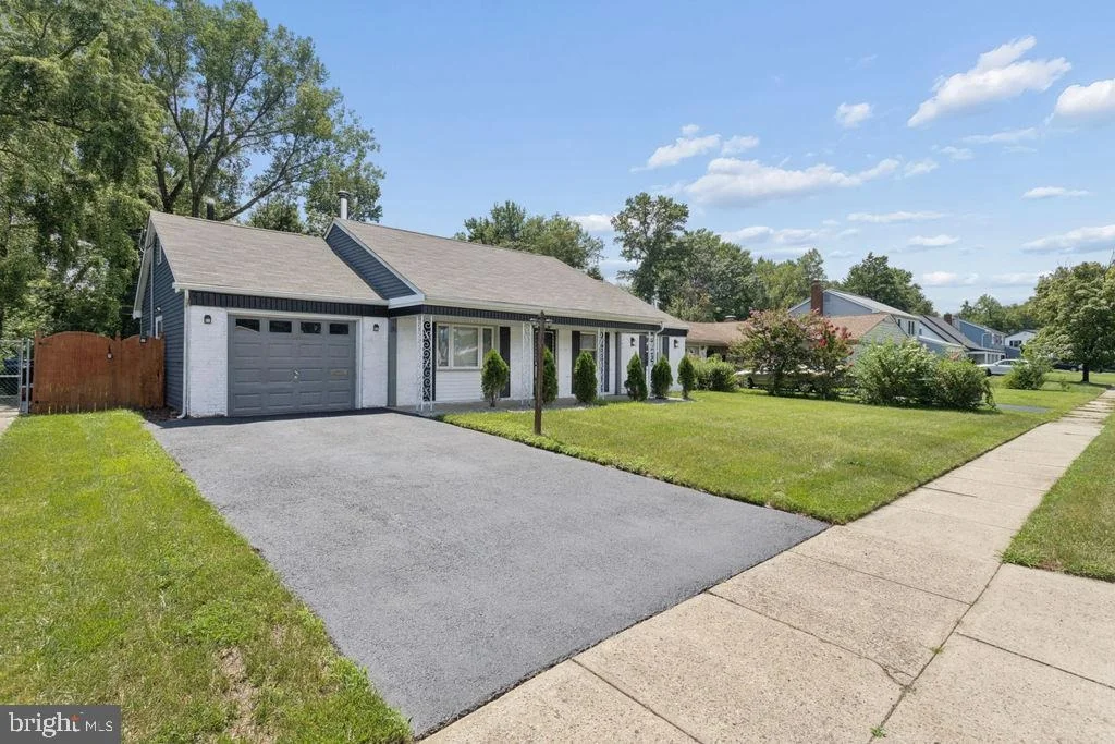 Photo of 59 NORTHAMPTON DRIVE