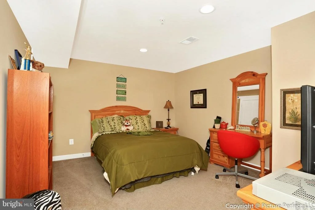 Photo of 140 SUNLIGHT COURT