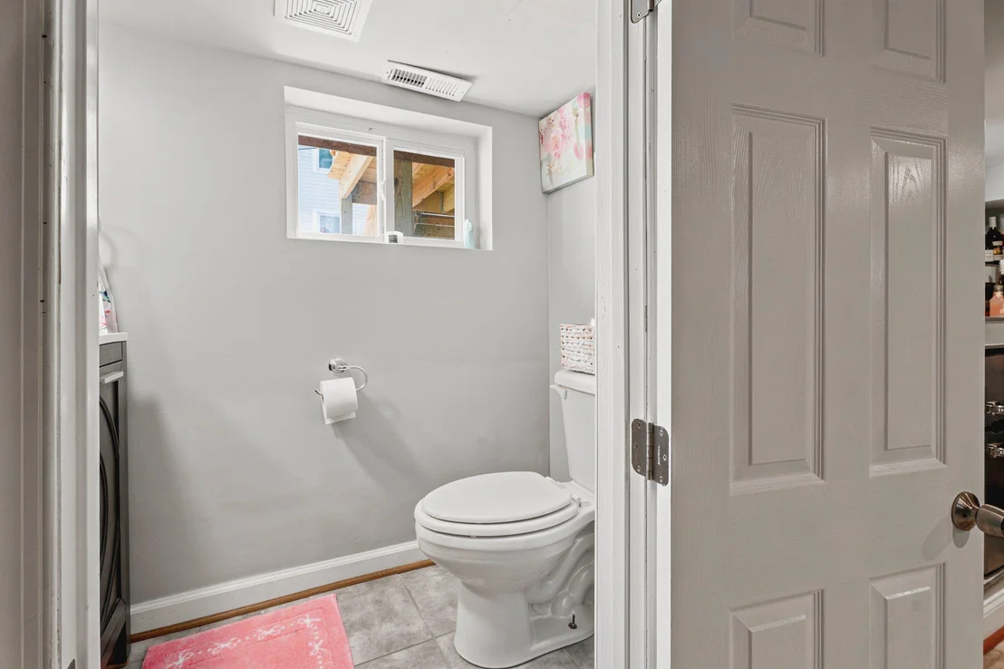 Photo of 4501 FOREST VIEW AVENUE