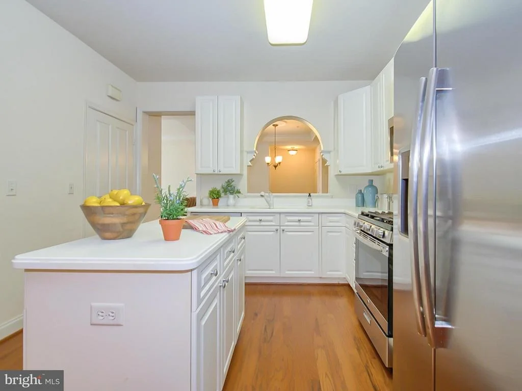 Photo of Unit 313 at 2500 WATERSIDE DRIVE