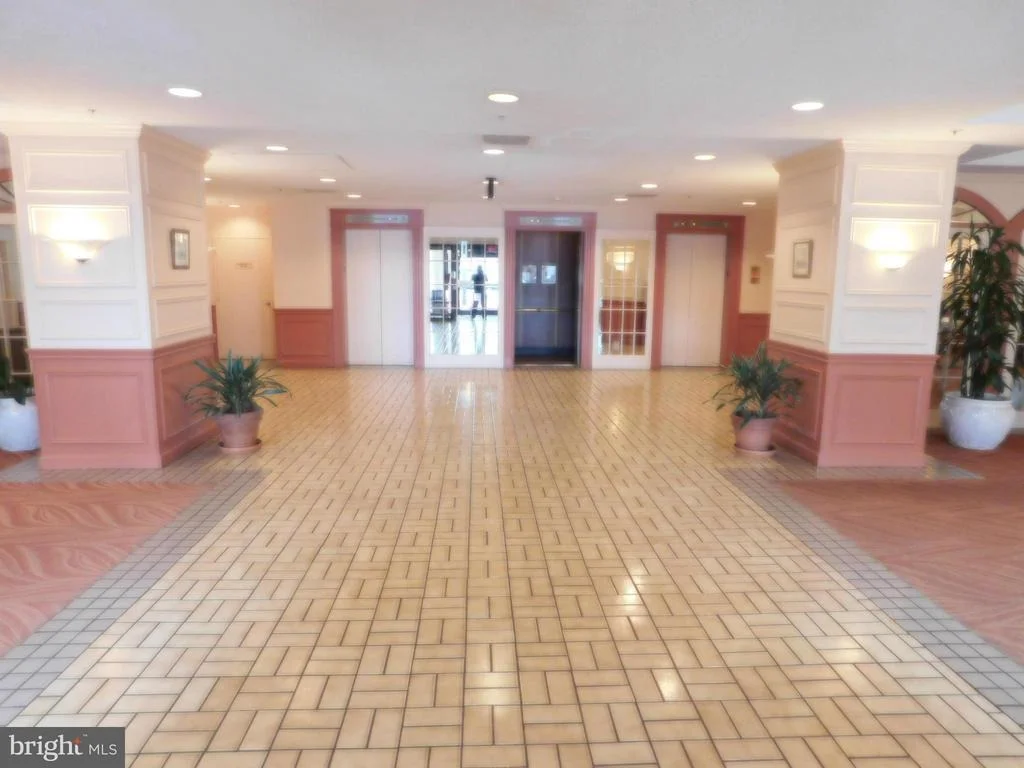 Photo of Unit 3818 at 15115 INTERLACHEN DRIVE