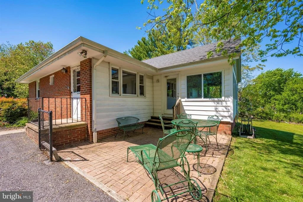 Photo of 25103 OAK DRIVE