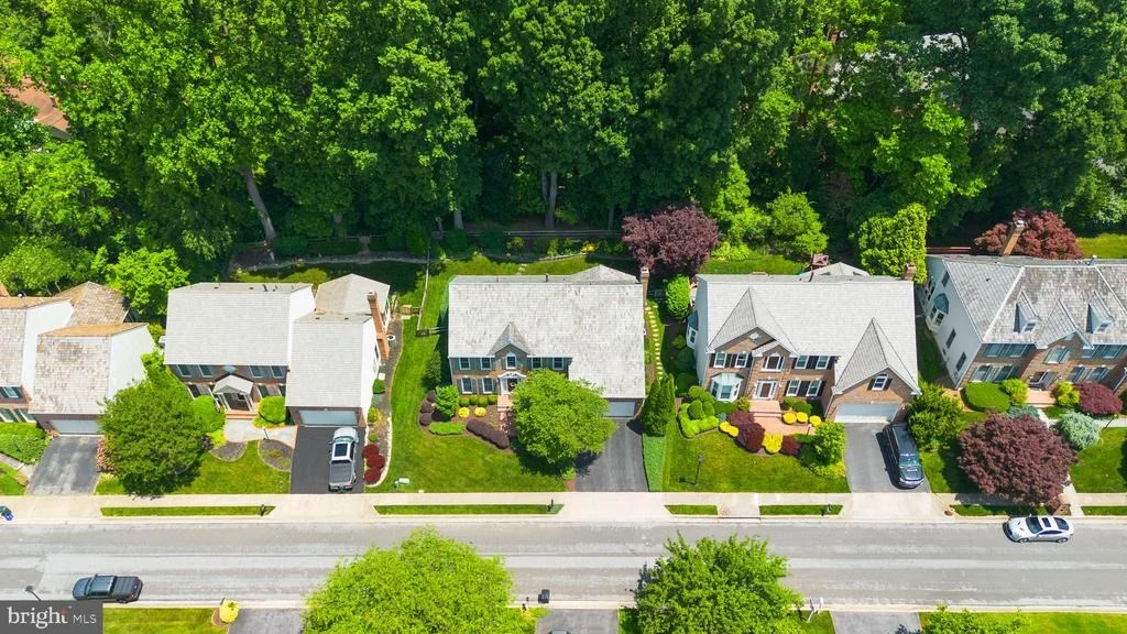 Photo of 17705 GLOBE THEATRE DRIVE