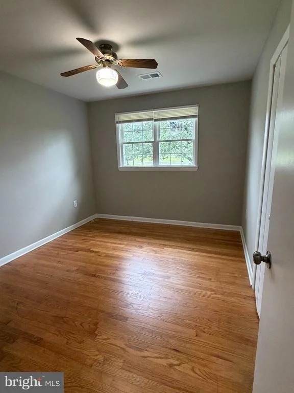 Photo of 3 SPRINGVIEW BOULEVARD