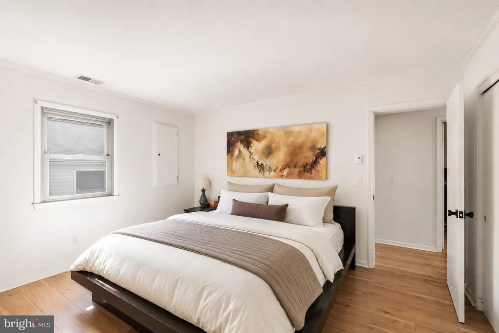 Photo of 6114 SUNSET LANE