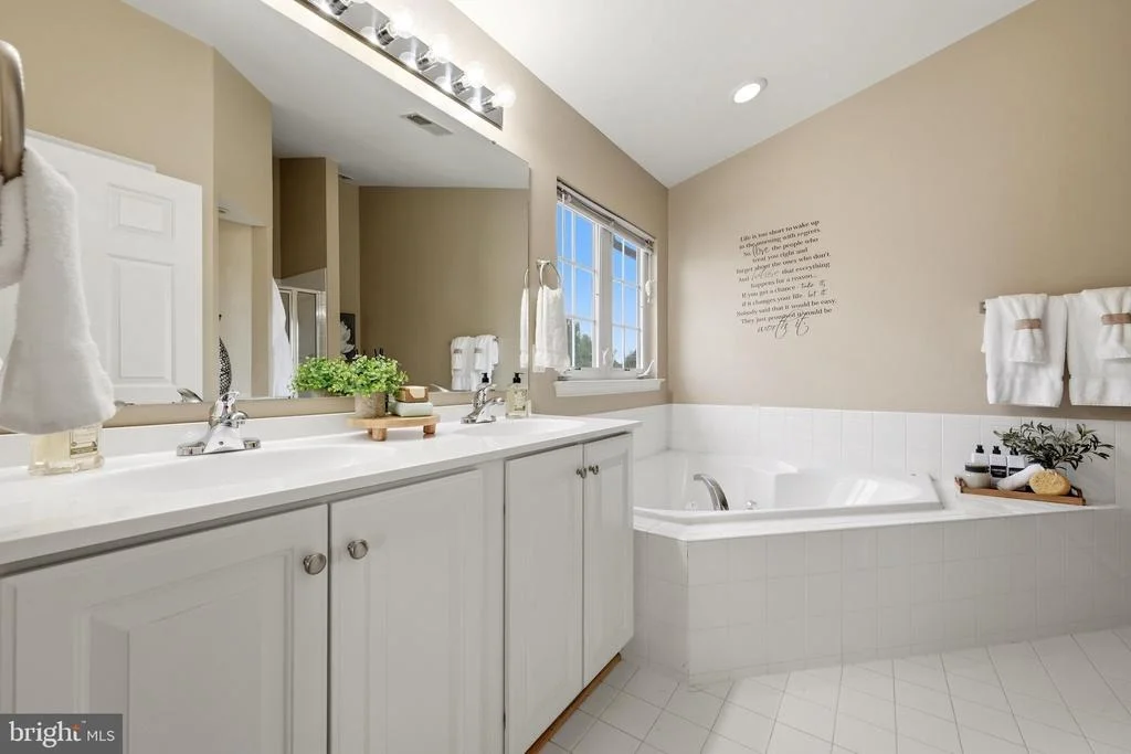 Photo of 17037 LOFTRIDGE LANE