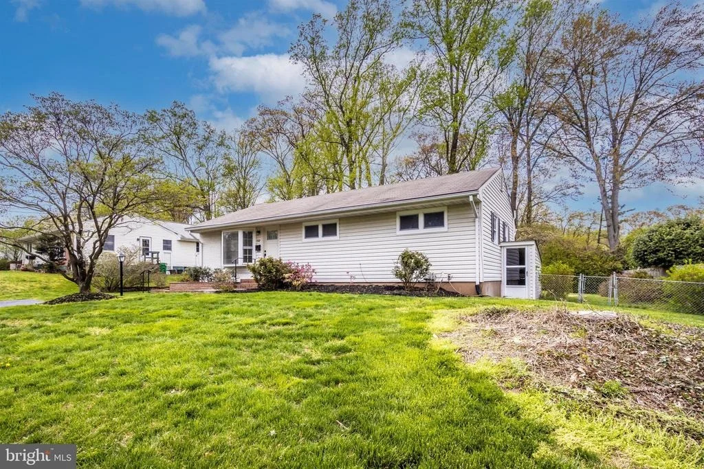 Photo of 132 TULIP DRIVE