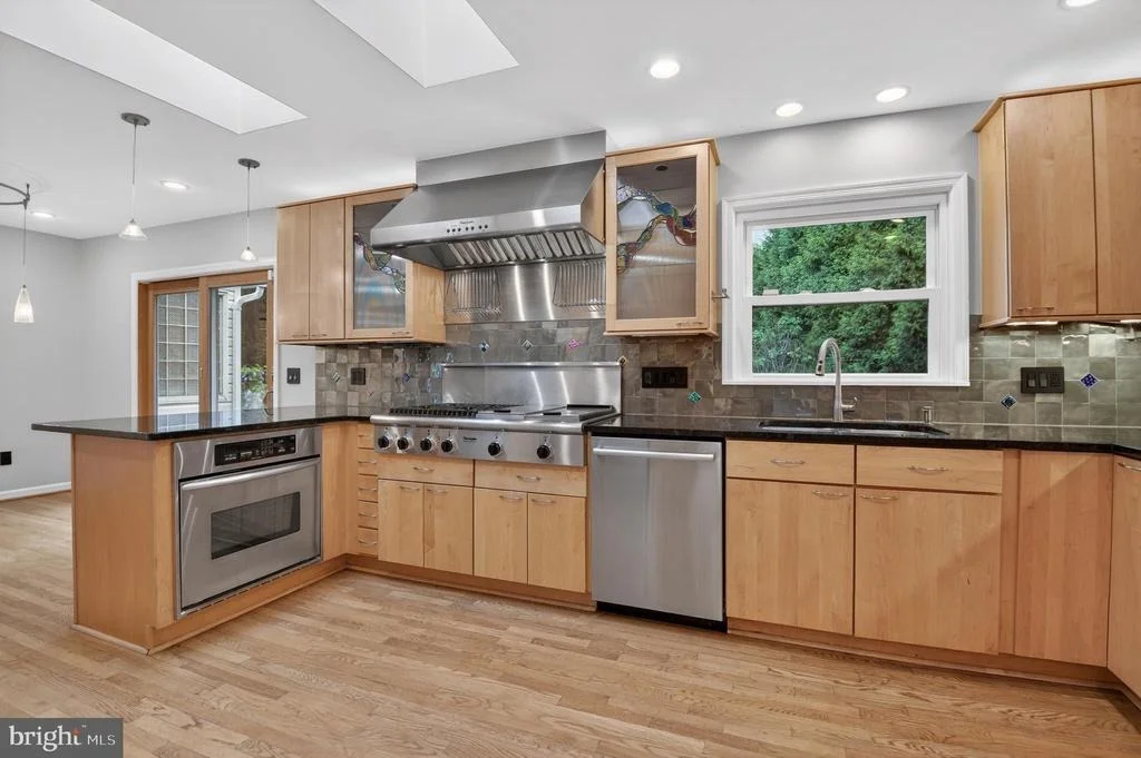 Photo of 13601 VALLEY DRIVE
