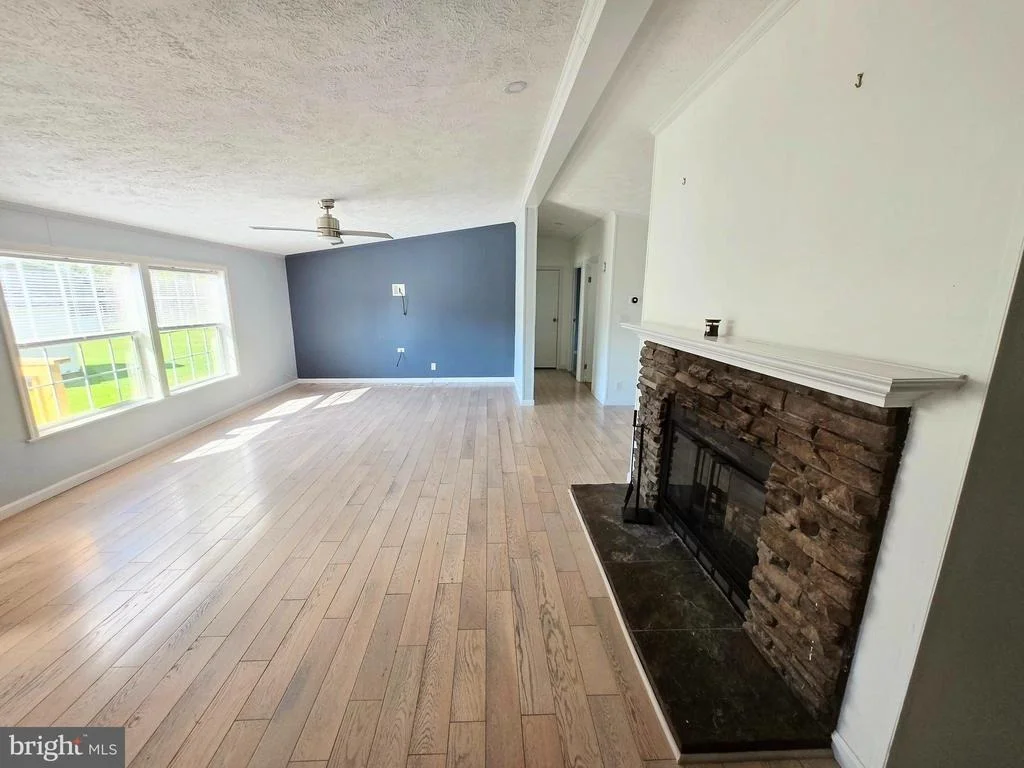 Photo of 225 POCLAIN DRIVE