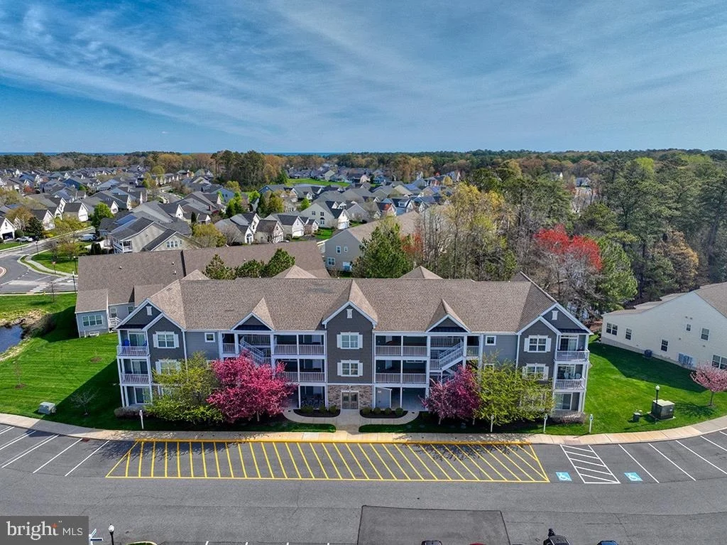 Photo of Unit 2 at 37670 EXETER DRIVE
