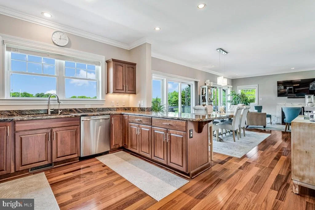 Photo of 3300 SHORE DRIVE