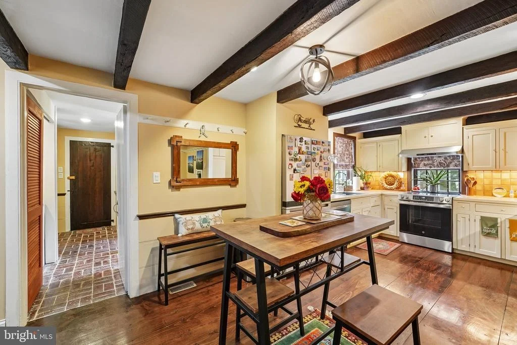 Photo of 355 BROADVIEW LANE