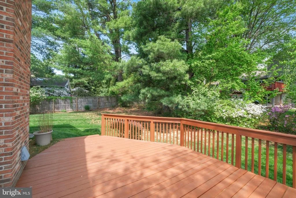 Photo of 1429 LONGHILL DRIVE