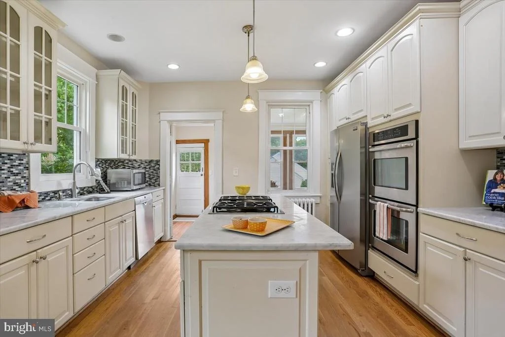 Photo of 9501 COLESVILLE ROAD