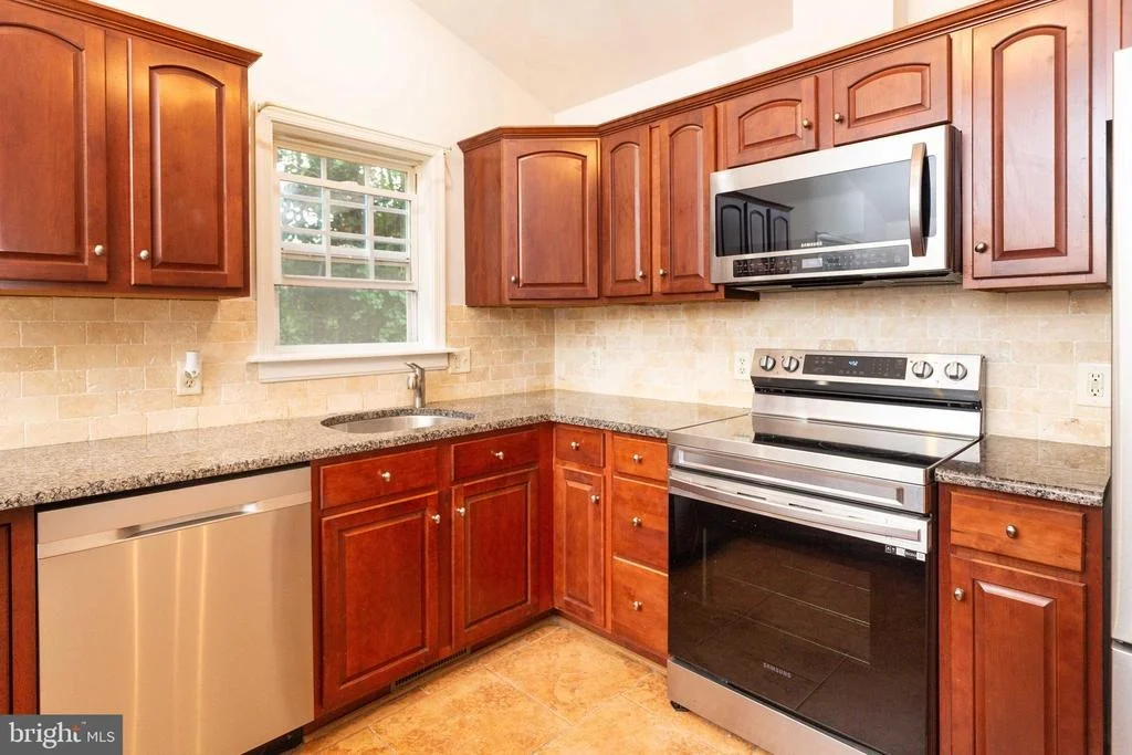 Photo of 30997 OAK LEAF DRIVE