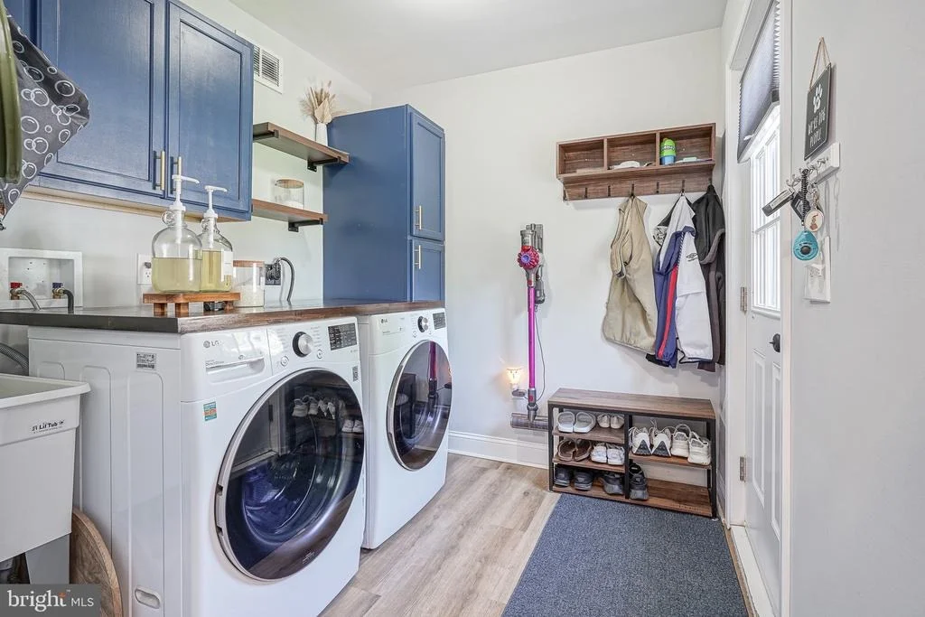 Photo of 42 EVERGREEN AVENUE