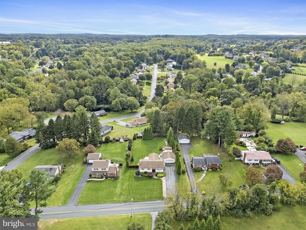 Photo of 1404 RYAN ROAD