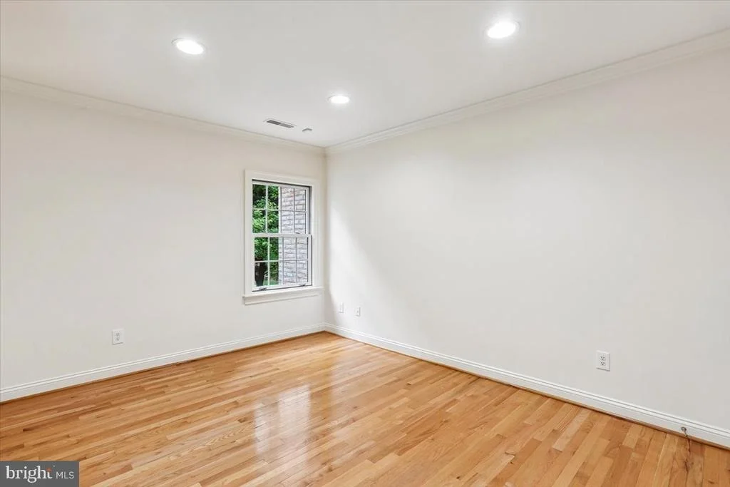 Photo of 9217 FALL RIVER LANE