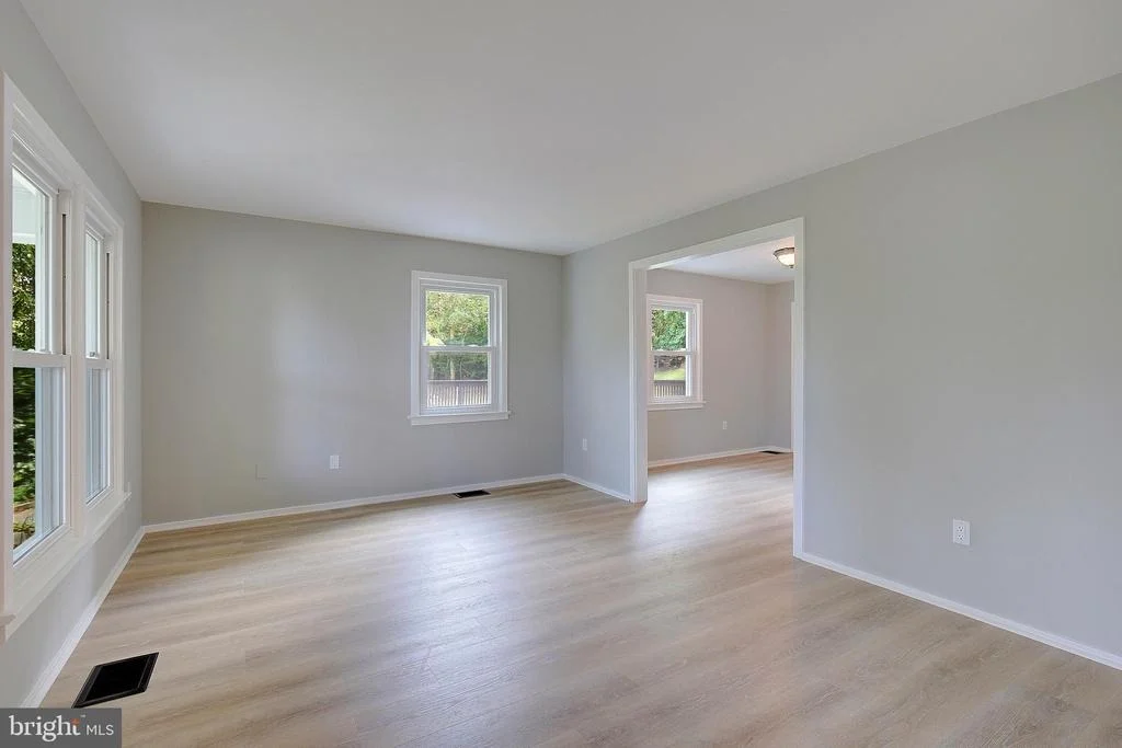 Photo of 349 ARBUTUS DRIVE