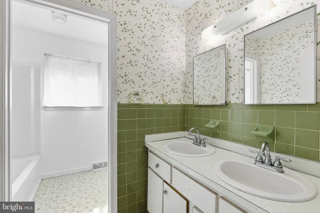 Photo of 20 MERION COURT
