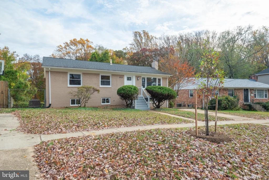 Photo of 823 MALIBU DRIVE