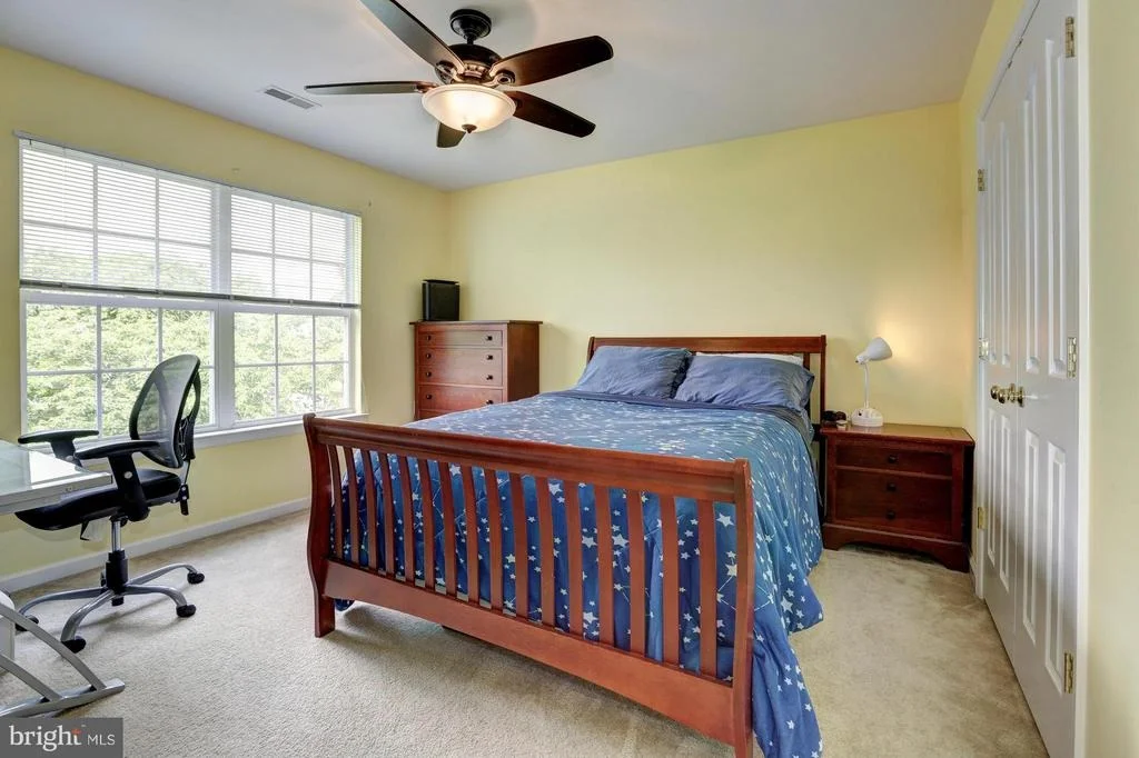 Photo of 4832 BROOM DRIVE