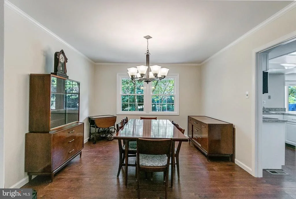Photo of 2808 VILLAGE LANE
