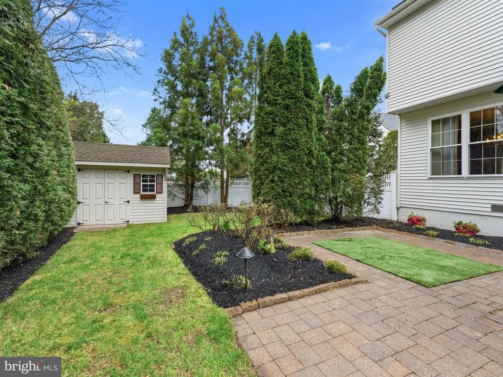 Photo of 616 BAINBRIDGE DRIVE