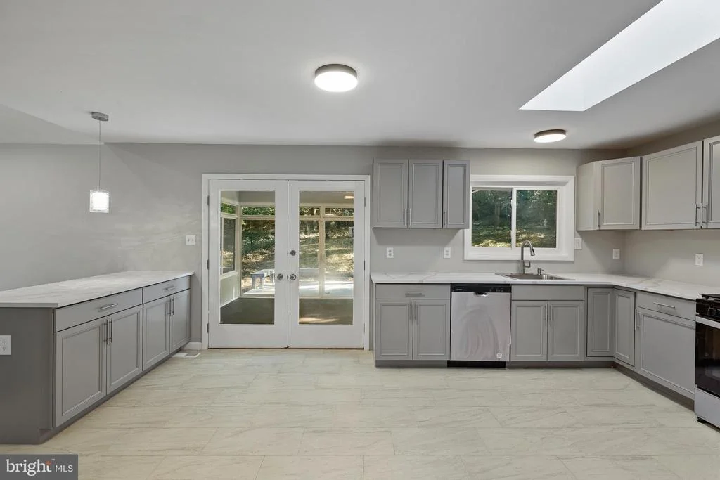 Photo of 37 LAKESIDE DRIVE