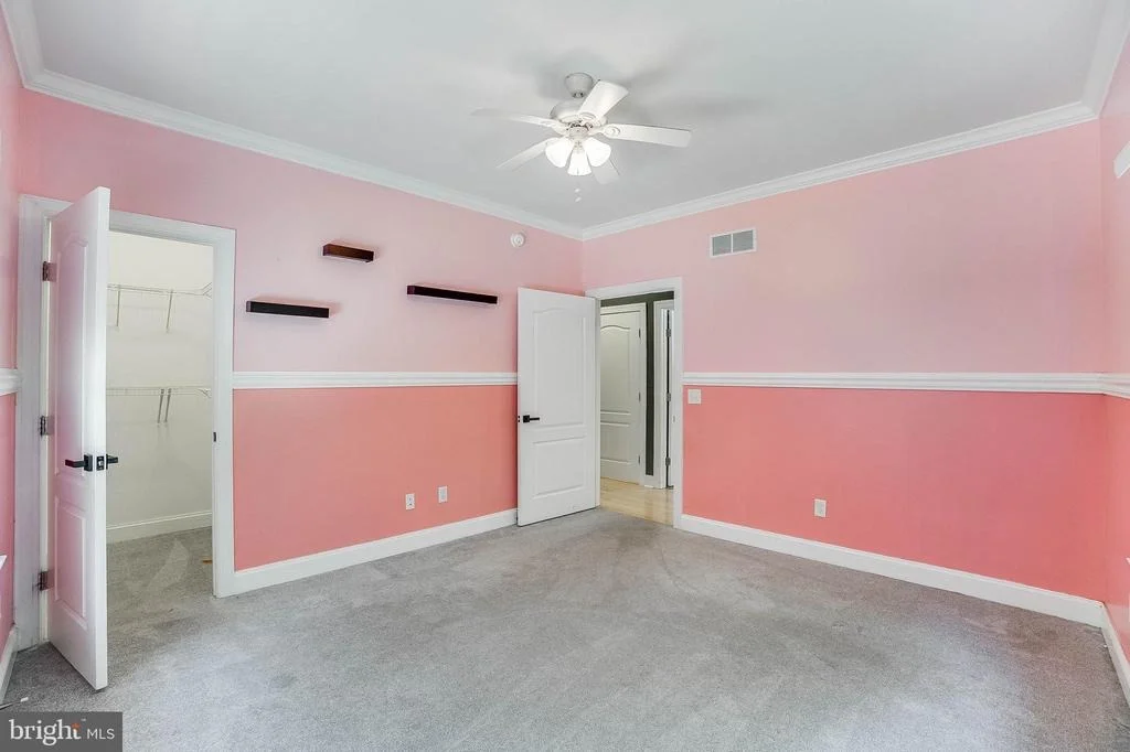 Photo of 33015 FOREST KNOLL DRIVE