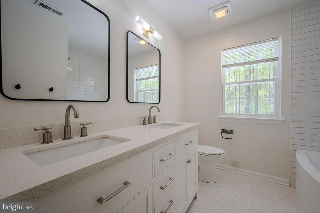 Photo of 4 MICHAEL TOWNSEND COURT