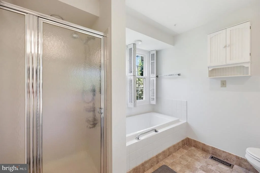 Photo of 2417 BEAR DEN ROAD