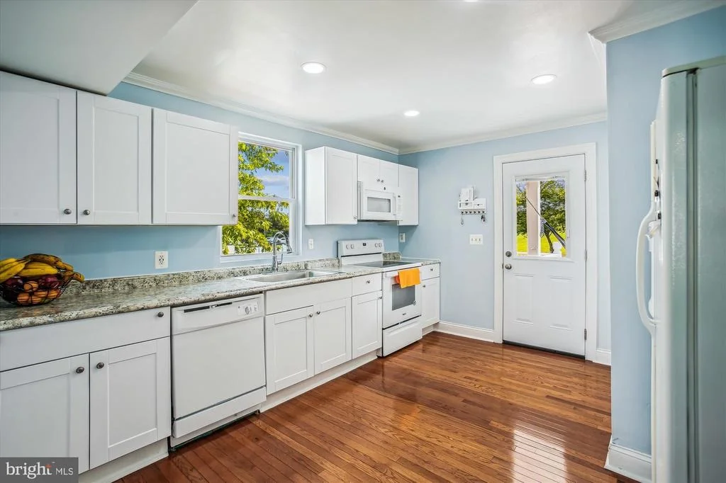 Photo of 904 OAK STREET
