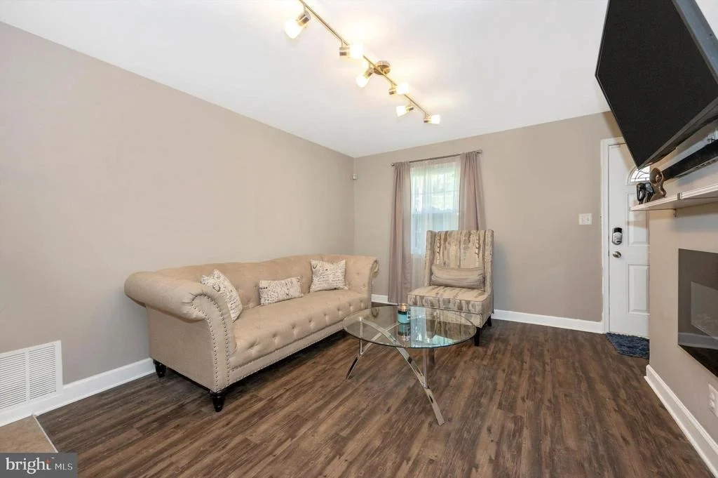 Photo of 2213 BRETON DRIVE