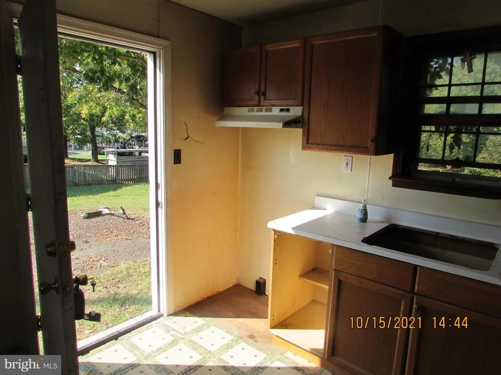 Photo of 9900 BIRD RIVER ROAD