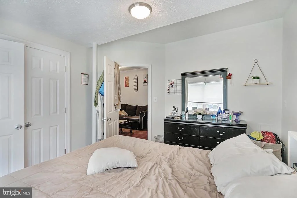 Photo of 1800 LAWNVIEW DRIVE