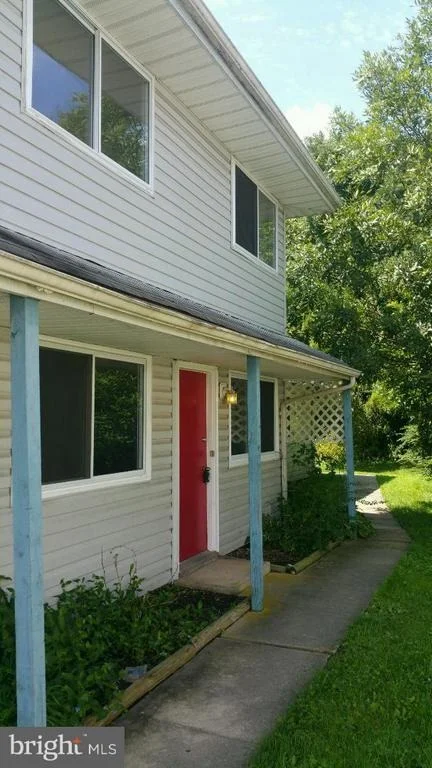 Photo of Unit C at 822 WINDSTREAM WAY