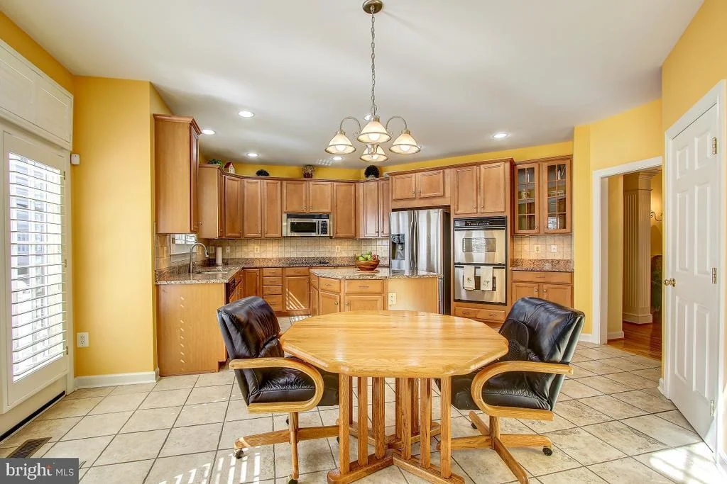 Photo of 6 GLEN EAGLES COURT