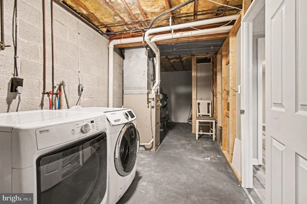 Photo of 81 LION DR.
