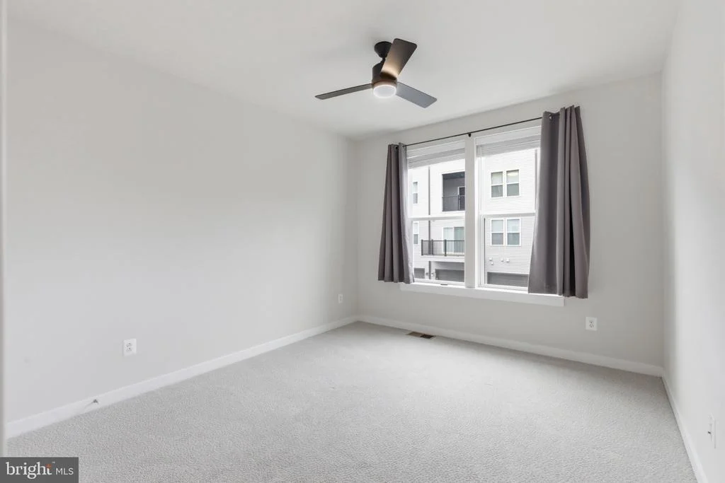 Photo of 43728 TRANSIT SQUARE
