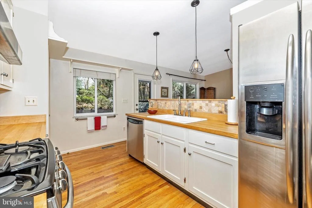 Photo of 8623 PINECLIFF DRIVE