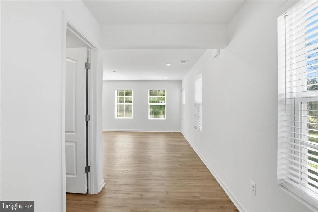 Photo of 462 LUDGATE MANOR