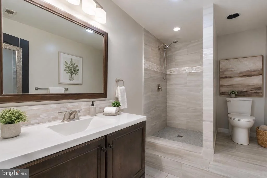 Photo of 547 BEECH DRIVE